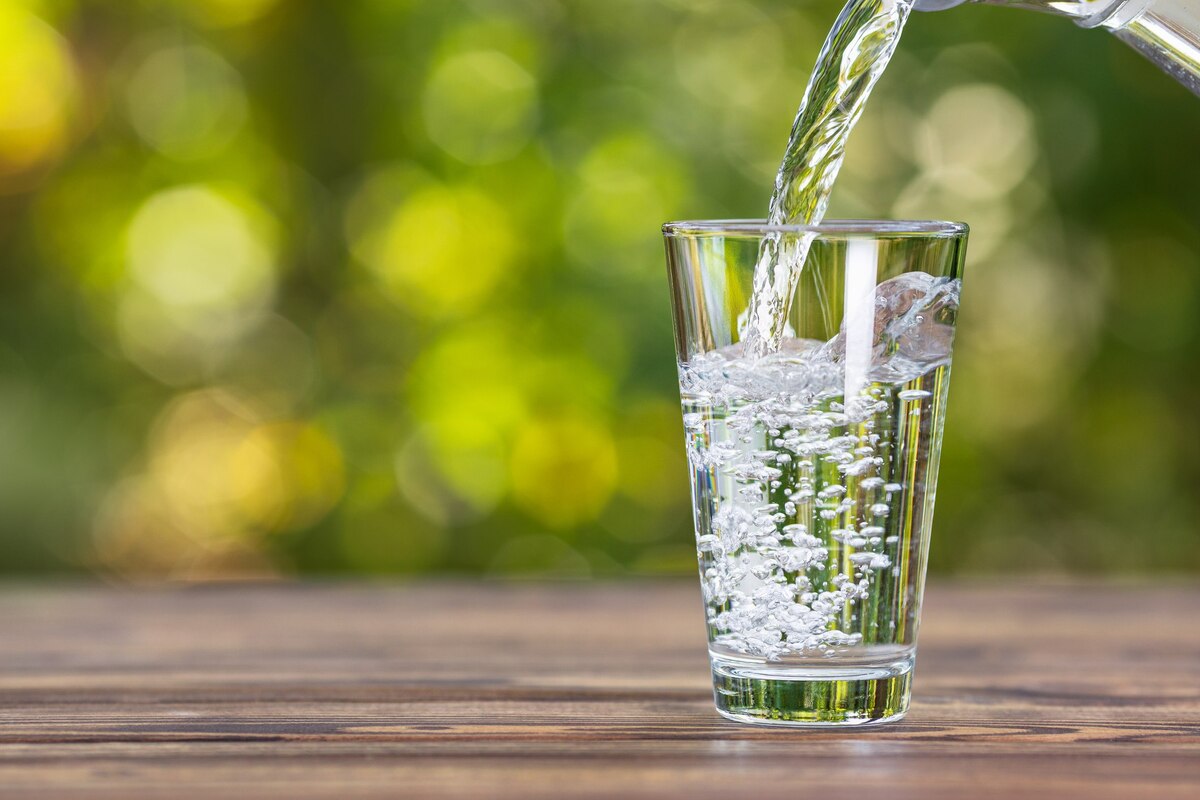 Exploring water calories: health benefits and global distribution